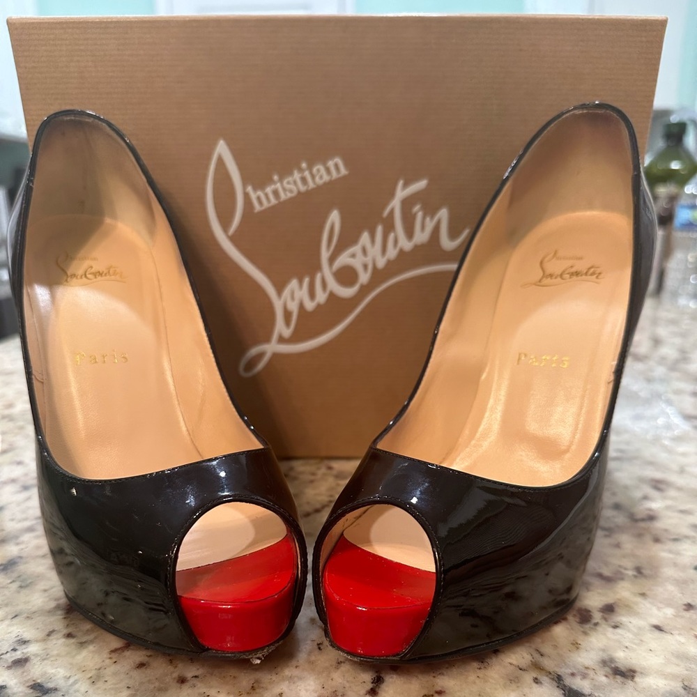 Christian Louboutin New Very Prive 120 Patent size 38 European
